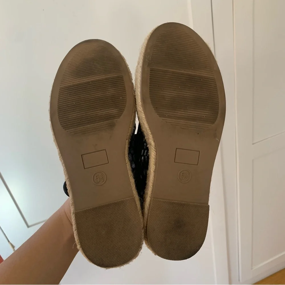 Wild Pair Black Mesh Buckle Espadrille Flat Shoes Size 5 ½